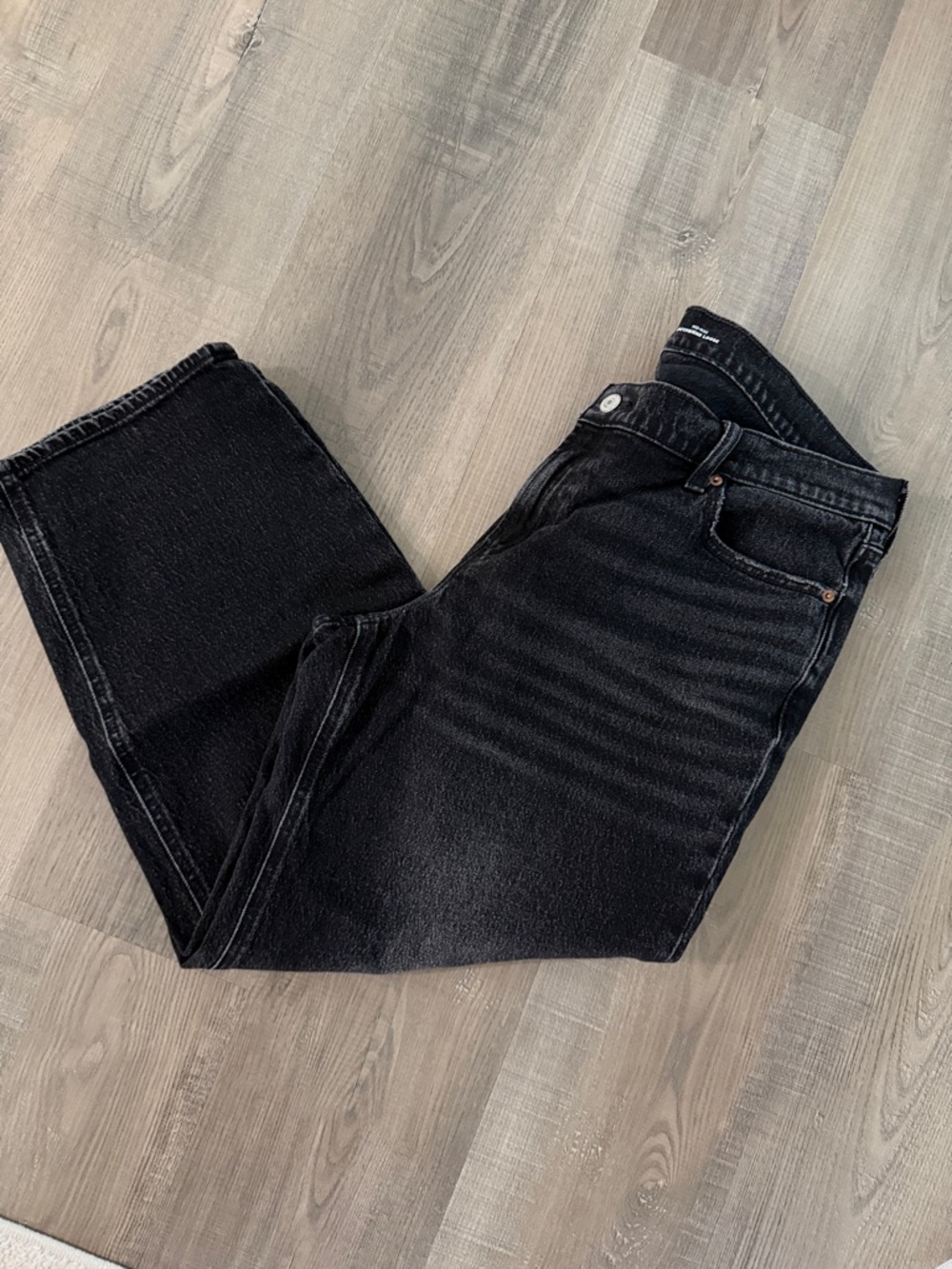 Women’s old navy Black mid rise boyfriend jeans